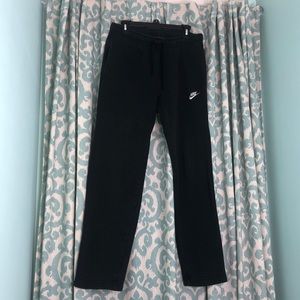 BLACK NIKE SWEATPANTS🖤